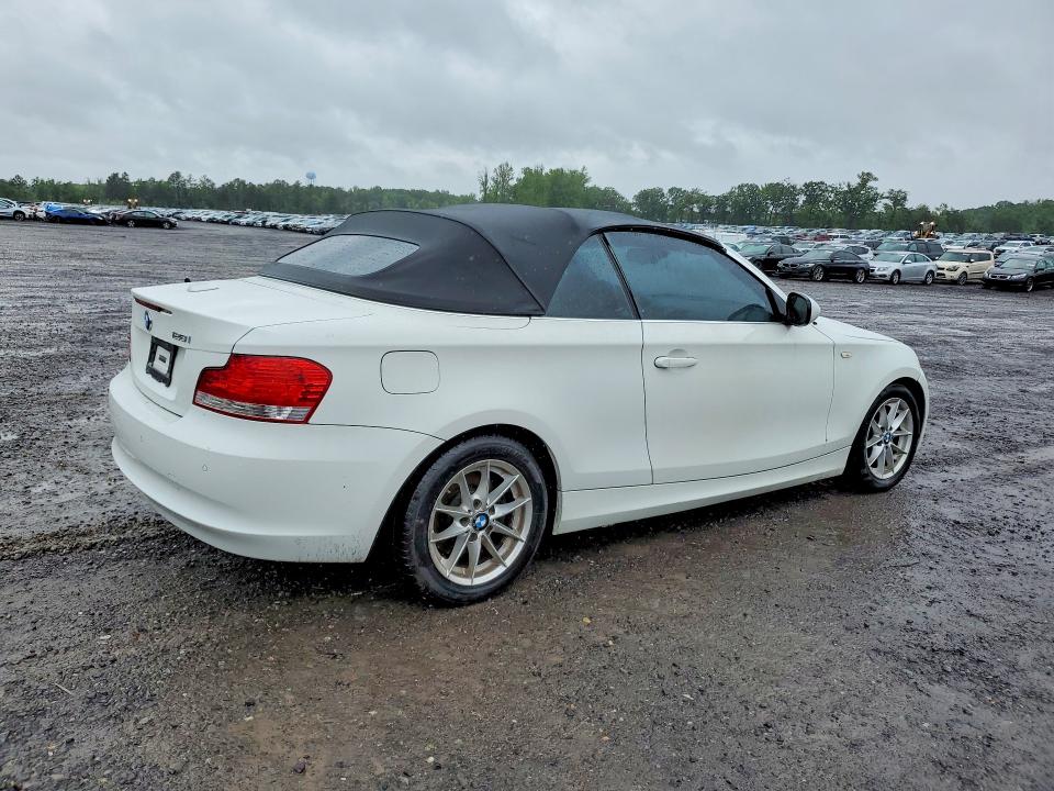 54676176 :رقم المزاد ، WBAUL7C50BVM80715 vin ، 2011 Bmw 128 مزاد بيع