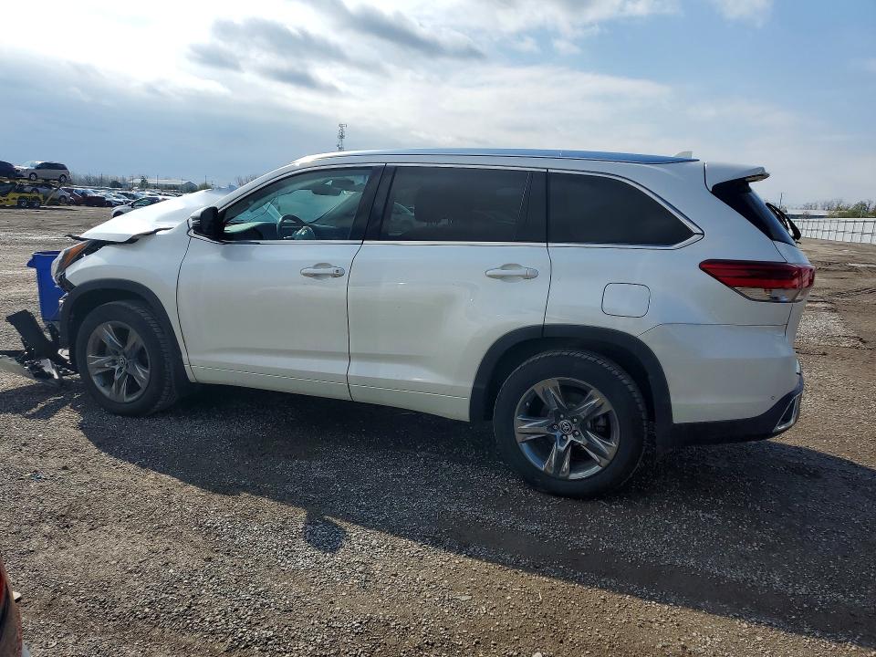 53049226 :رقم المزاد ، 5TDDZRFH3HS432759 vin ، 2017 Toyota Highlander مزاد بيع