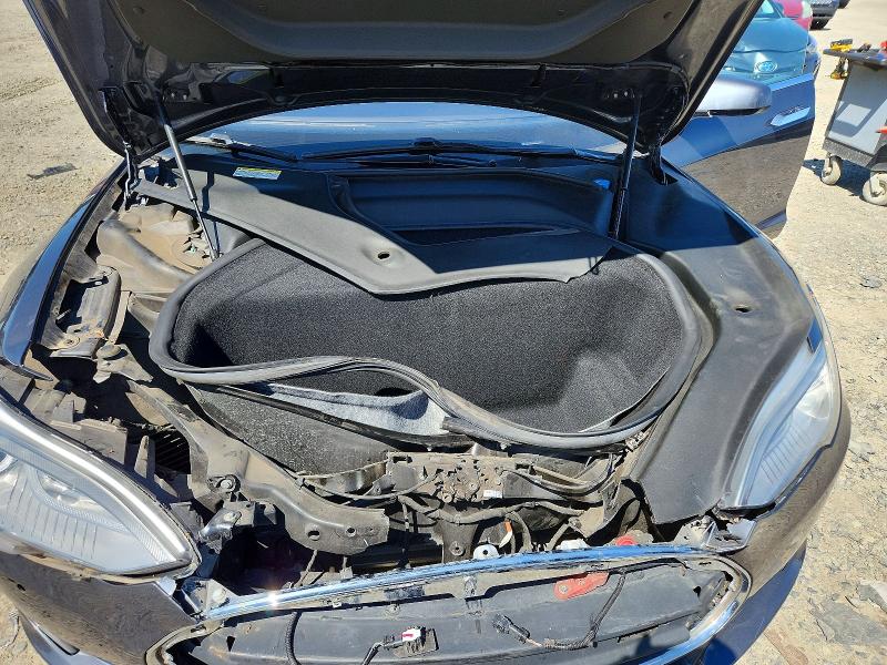 Продаж на аукціоні авто 2015 Tesla Model S, vin: 5YJSA1H20FFP70307, номер лоту: 54661646