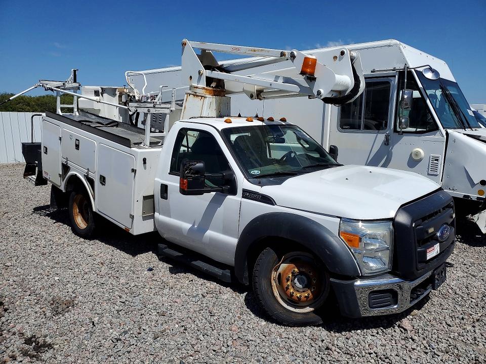 Auction sale of the 2016 Ford F450, vin: 1FDUF4HY4GEB98303, lot number: 51916576