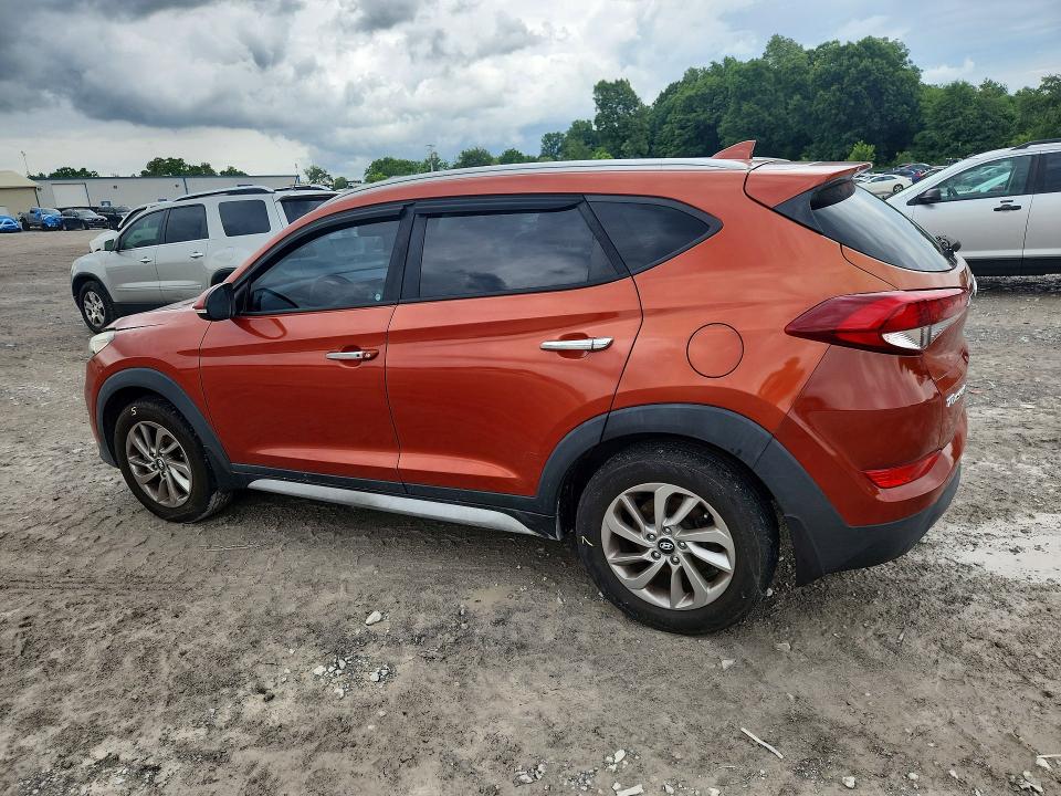 54701106 :رقم المزاد ، KM8J33A42HU514138 vin ، 2017 Hyundai Tucson مزاد بيع