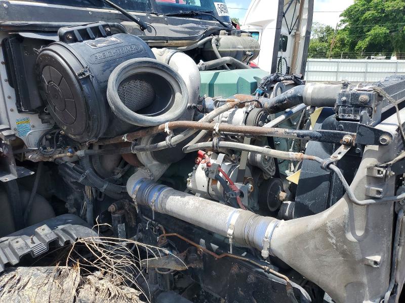 2005 Freightliner Conventional მანქანა იყიდება აუქციონზე, vin: 1FUJA6CK55DU20542, აუქციონის ნომერი: 54598426