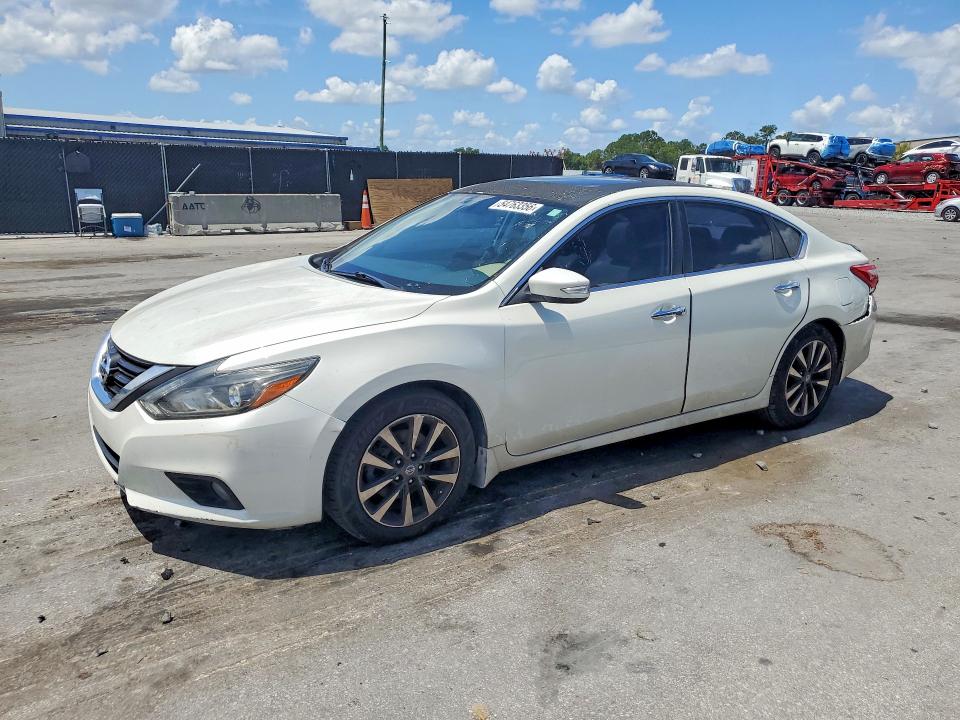 Продаж на аукціоні авто 2017 Nissan Altima, vin: 1N4AL3AP5HC170072, номер лоту: 54763356