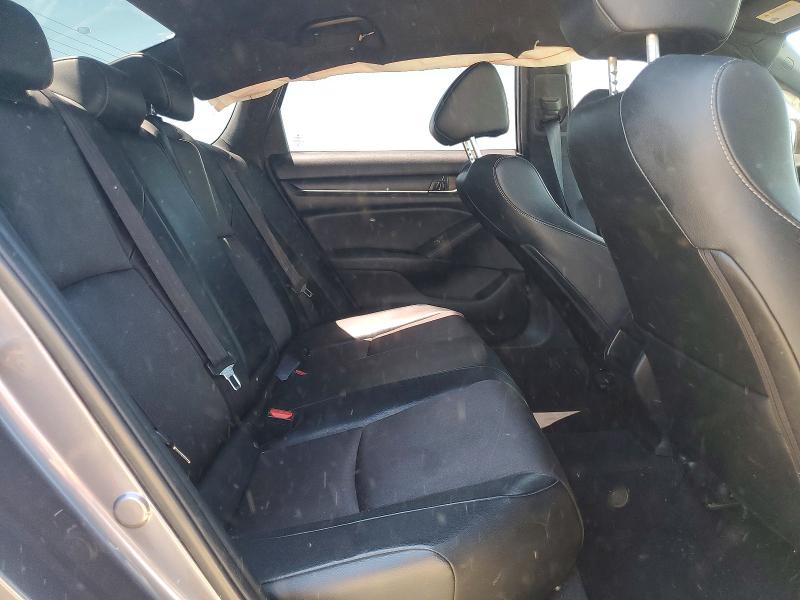 Продажа на аукционе авто 2018 Honda Accord, vin: 1HGCV1F3XJA228929, номер лота: 54146176