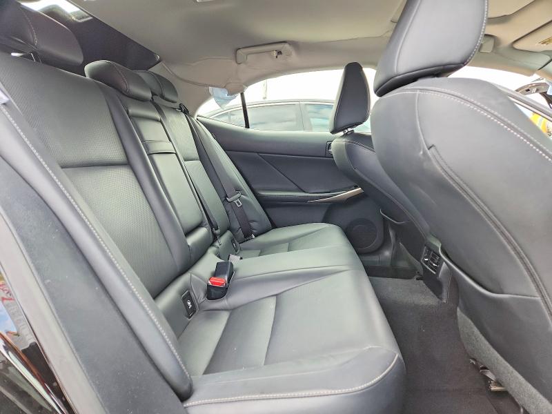 55726356 :رقم المزاد ، JTHCF1D22F5017678 vin ، 2015 Lexus Is مزاد بيع