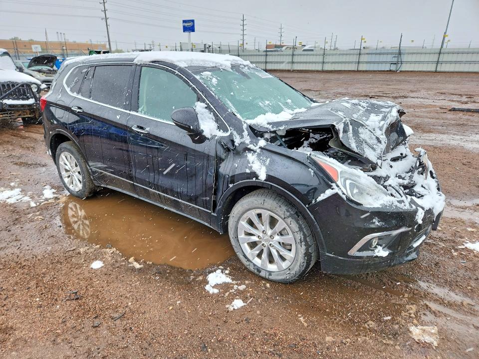 52555066 :رقم المزاد ، LRBFX1SA9JD084183 vin ، 2018 Buick Envision مزاد بيع