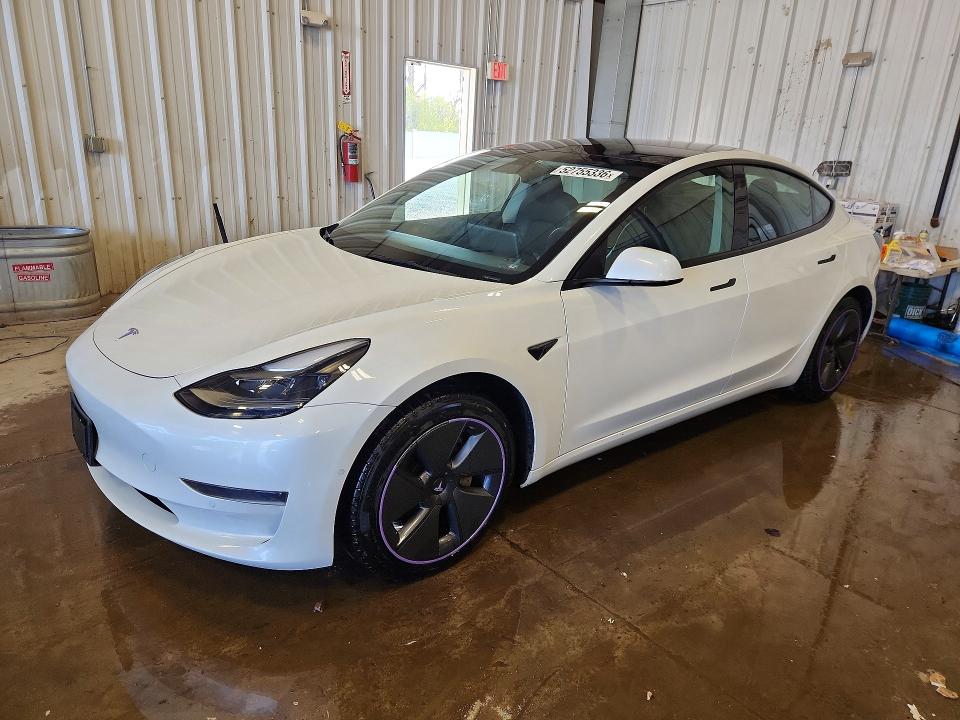 52755336 :رقم المزاد ، 5YJ3E1EA8NF111748 vin ، 2022 Tesla Model 3 مزاد بيع