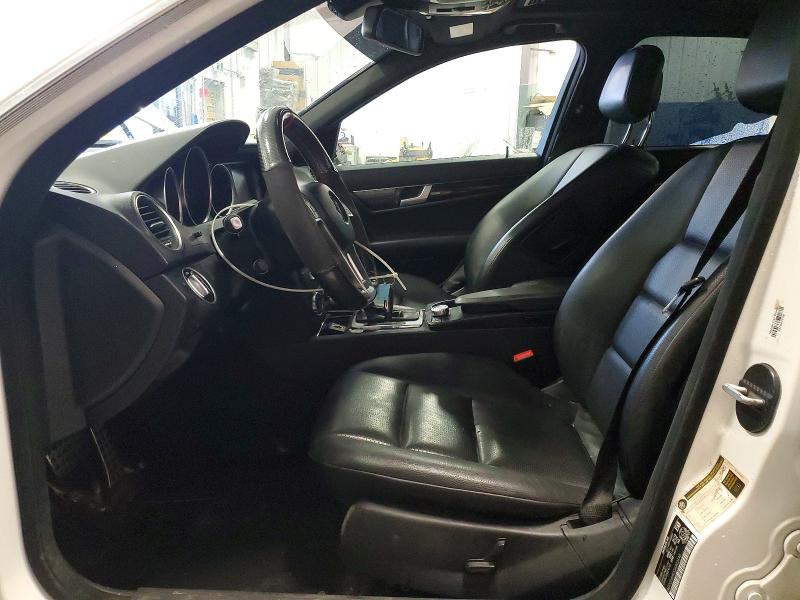 Продажа на аукционе авто 2013 Mercedes-benz C, vin: WDDGF4HB2DA803490, номер лота: 48837746