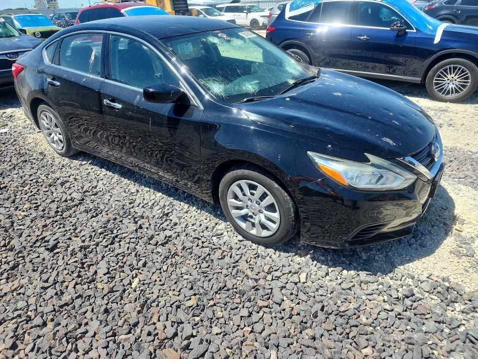 Продажа на аукционе авто 2016 Nissan Altima, vin: 1N4AL3AP0GN368917, номер лота: 52194746