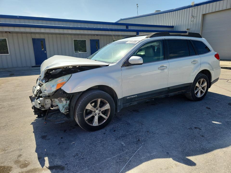 2014 Subaru Outback მანქანა იყიდება აუქციონზე, vin: 4S4BRBKC1E3324514, აუქციონის ნომერი: 51944906