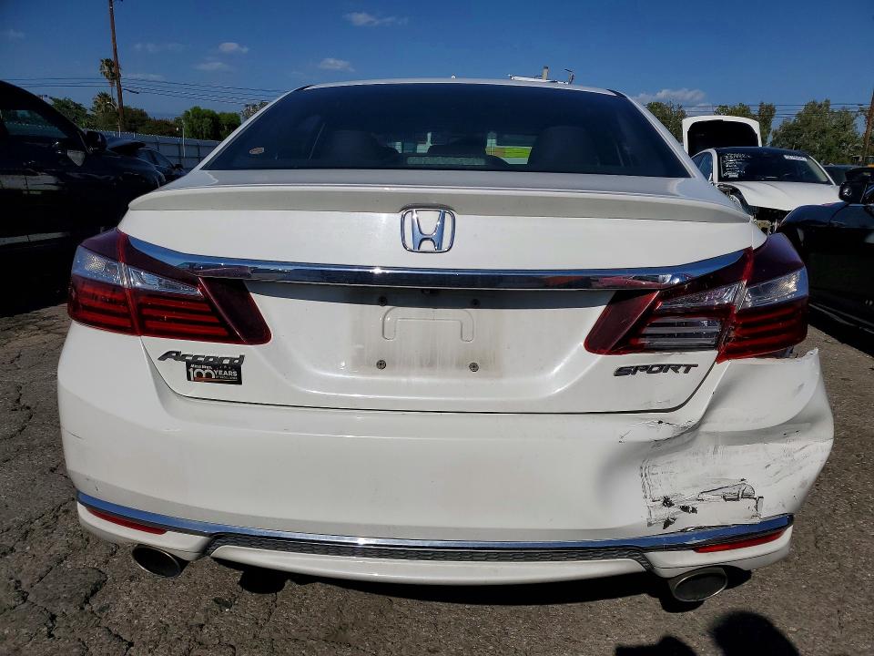 51968026 :رقم المزاد ، 1HGCR2F53HA023135 vin ، 2017 Honda Accord مزاد بيع