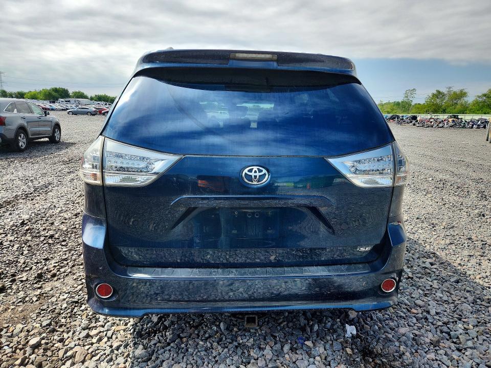 53724466 :رقم المزاد ، 5TDXK3DC9BS115338 vin ، 2011 Toyota Sienna مزاد بيع