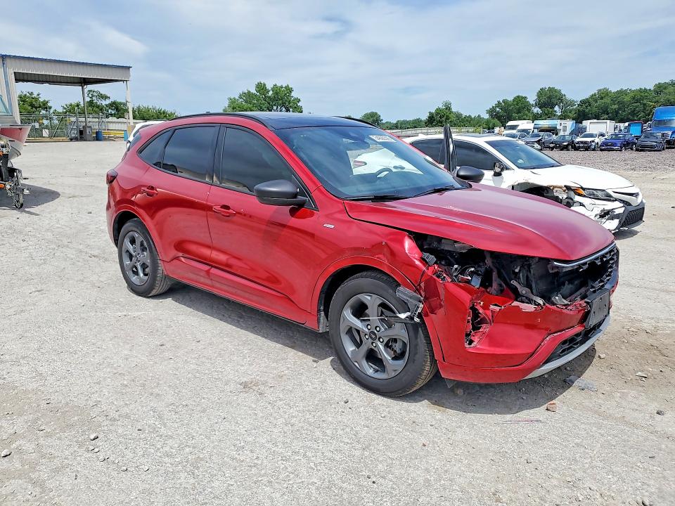54600326 :رقم المزاد ، 1FMCU0MN3PUB43580 vin ، 2023 Ford Escape مزاد بيع