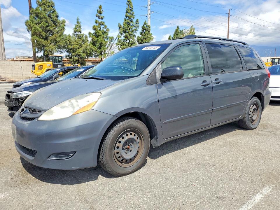 Продажа на аукционе авто 2010 Toyota Sienna, vin: 5TDKK4CC0AS297799, номер лота: 52219756