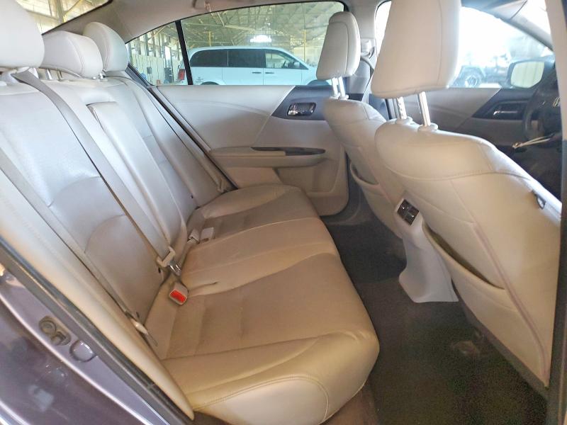 Auction sale of the 2015 Honda Accord, vin: 1HGCR2F88FA071060, lot number: 55077906