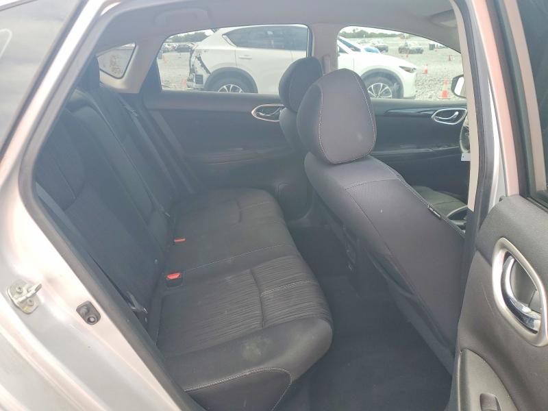 Продажа на аукционе авто 2018 Nissan Sentra, vin: 3N1AB7AP2JL657599, номер лота: 52705156