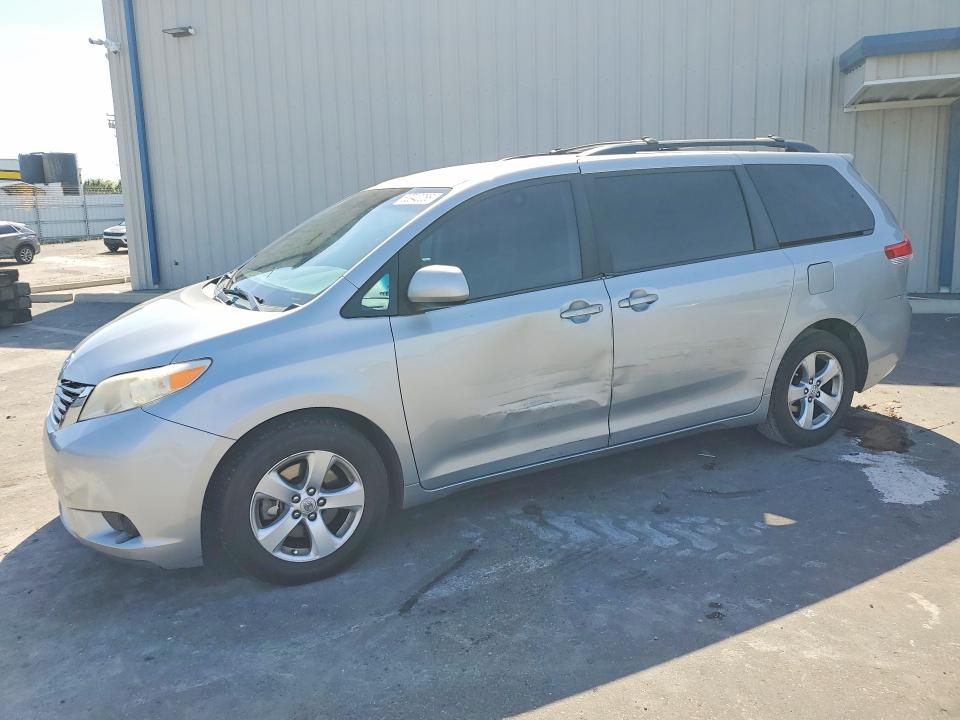 Aukcja sprzedaży 2014 Toyota Sienna, vin: 5TDKK3DC3ES451341, numer aukcji: 52942086