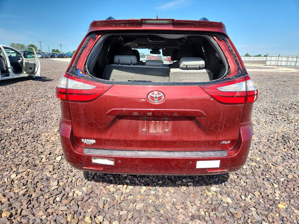 Продаж на аукціоні авто 2018 Toyota Sienna, vin: 5TDYZ3DCXJS927813, номер лоту: 52855256