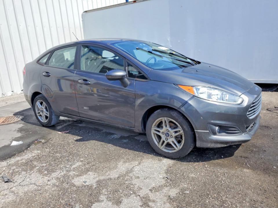 2019 Ford Fiesta მანქანა იყიდება აუქციონზე, vin: 3FADP4BJ5KM113118, აუქციონის ნომერი: 54879646