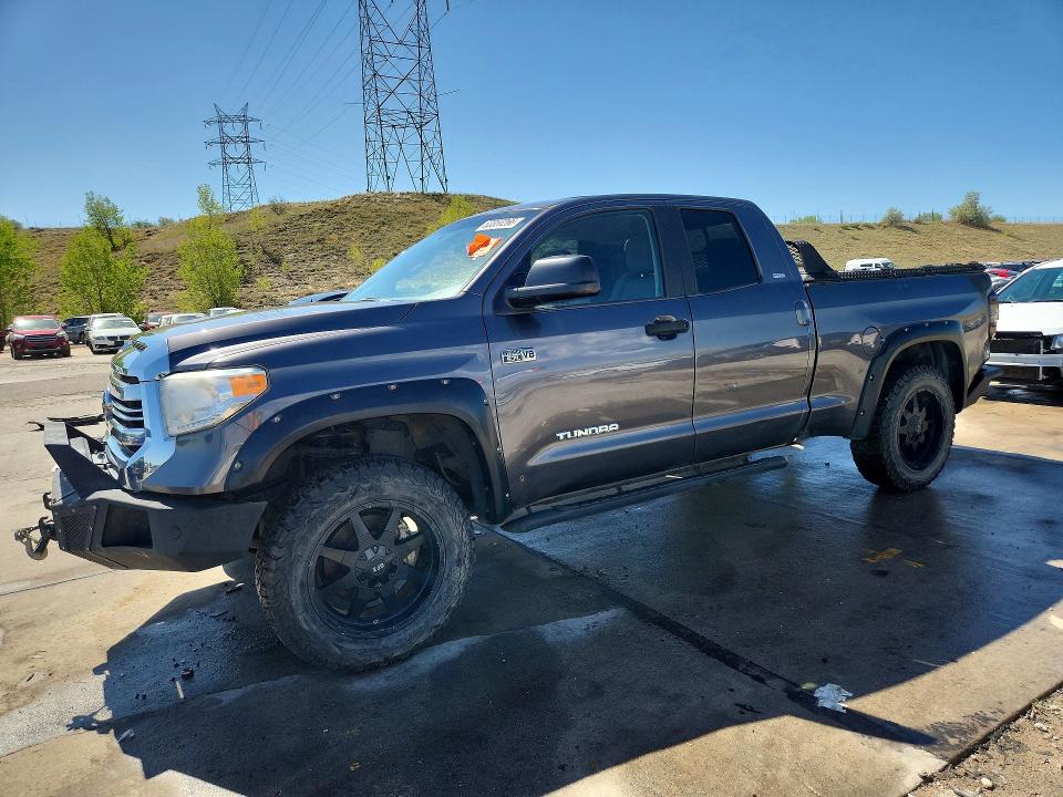 Auction sale of the 2017 Toyota Tundra, vin: 5TFUW5F1XHX641320, lot number: 53350266