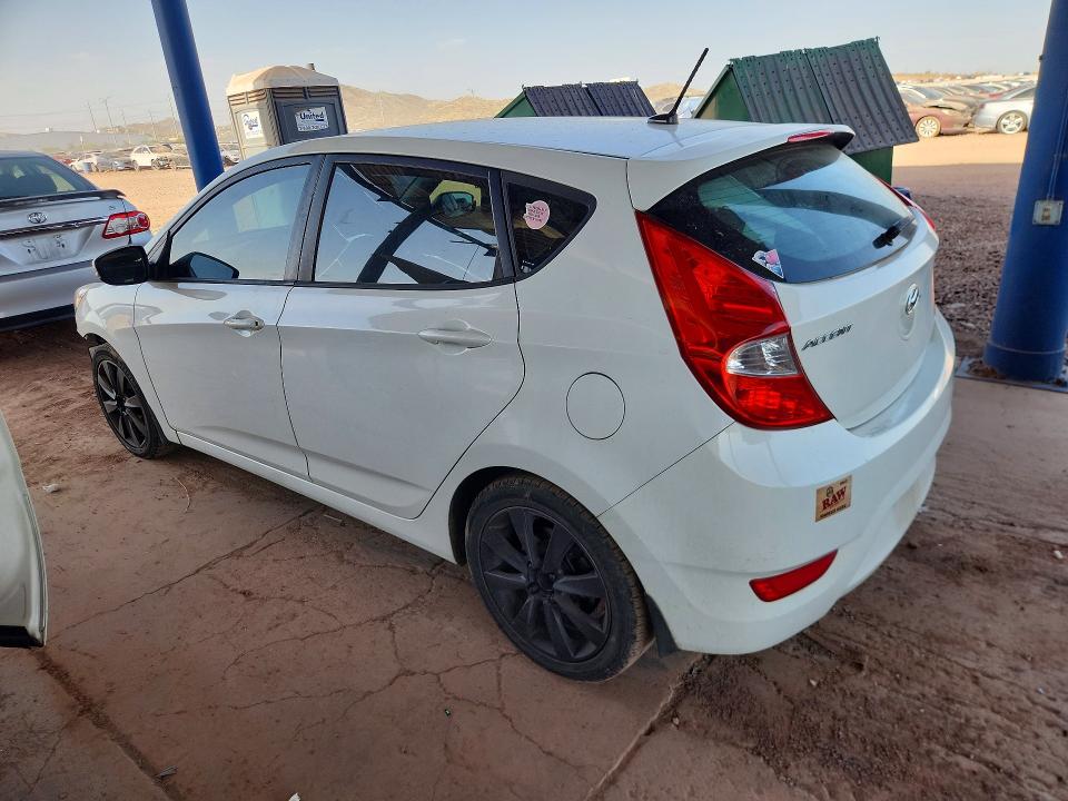 2013 Hyundai Accent მანქანა იყიდება აუქციონზე, vin: KMHCU5AE0DU096571, აუქციონის ნომერი: 54268036