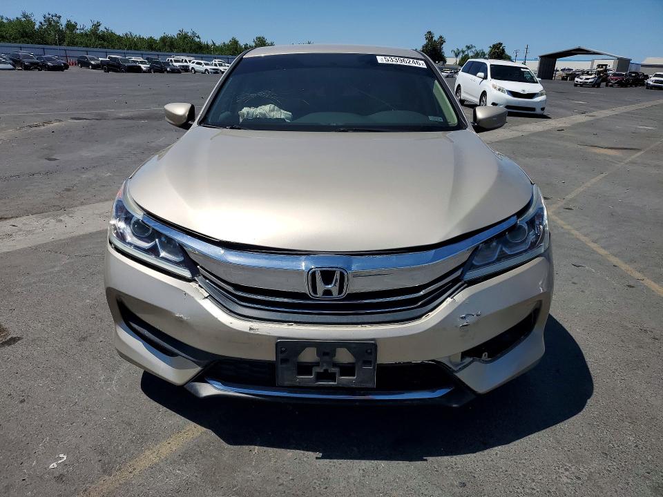 53396246 :رقم المزاد ، 1HGCR2F3XHA086604 vin ، 2017 Honda Accord مزاد بيع
