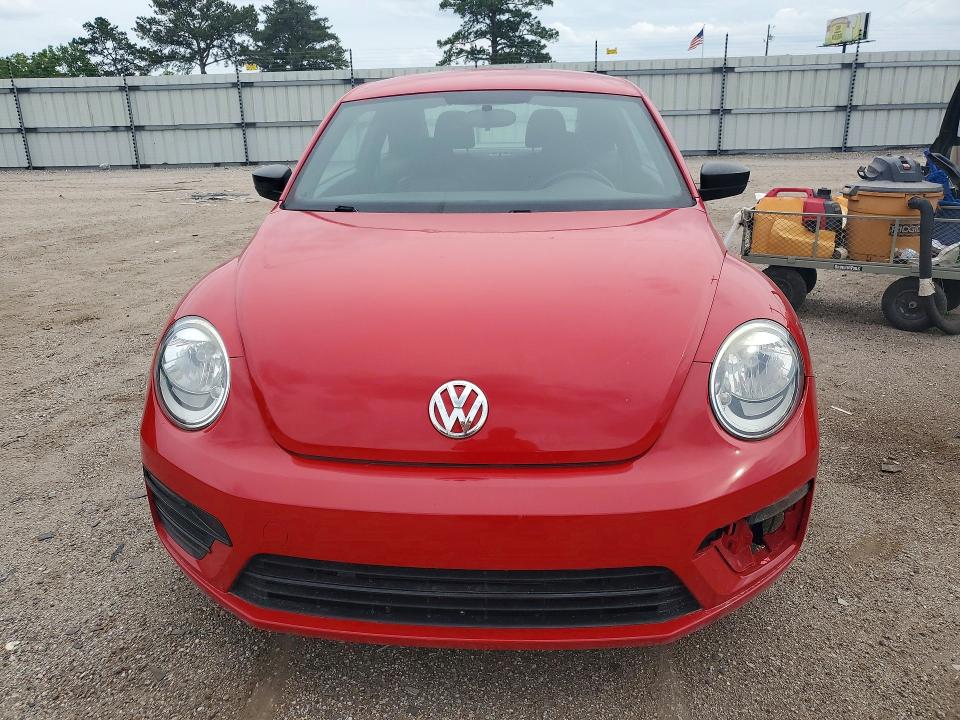 Продажа на аукционе авто 2018 Volkswagen Beetle, vin: 3VWFD7AT8JM708704, номер лота: 52836116