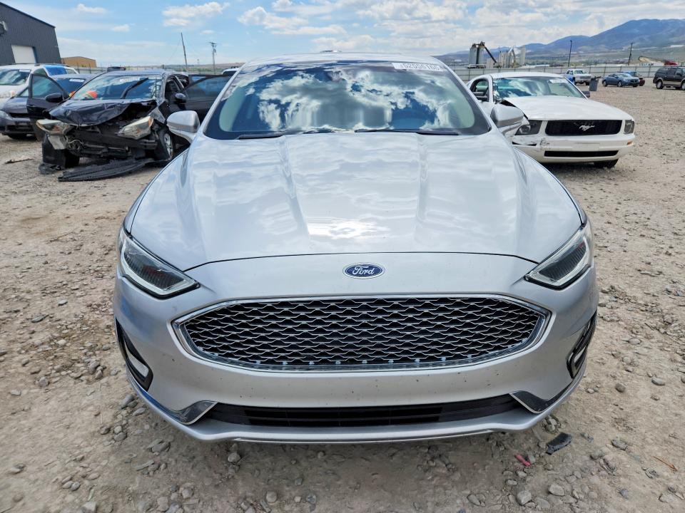 52556166 :رقم المزاد ، 3FA6P0D90KR225977 vin ، 2019 Ford Fusion مزاد بيع