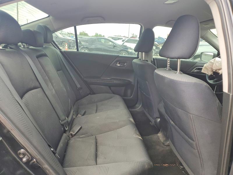 52701646 :رقم المزاد ، 1HGCR2F35FA239869 vin ، 2015 Honda Accord مزاد بيع