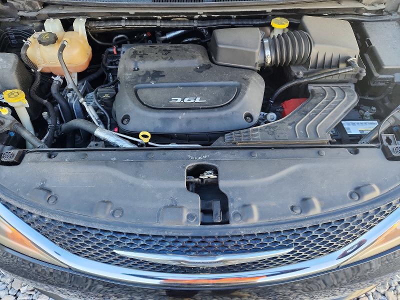 2017 Chrysler Pacifica მანქანა იყიდება აუქციონზე, vin: 2C4RC1EG4HR657413, აუქციონის ნომერი: 50918286