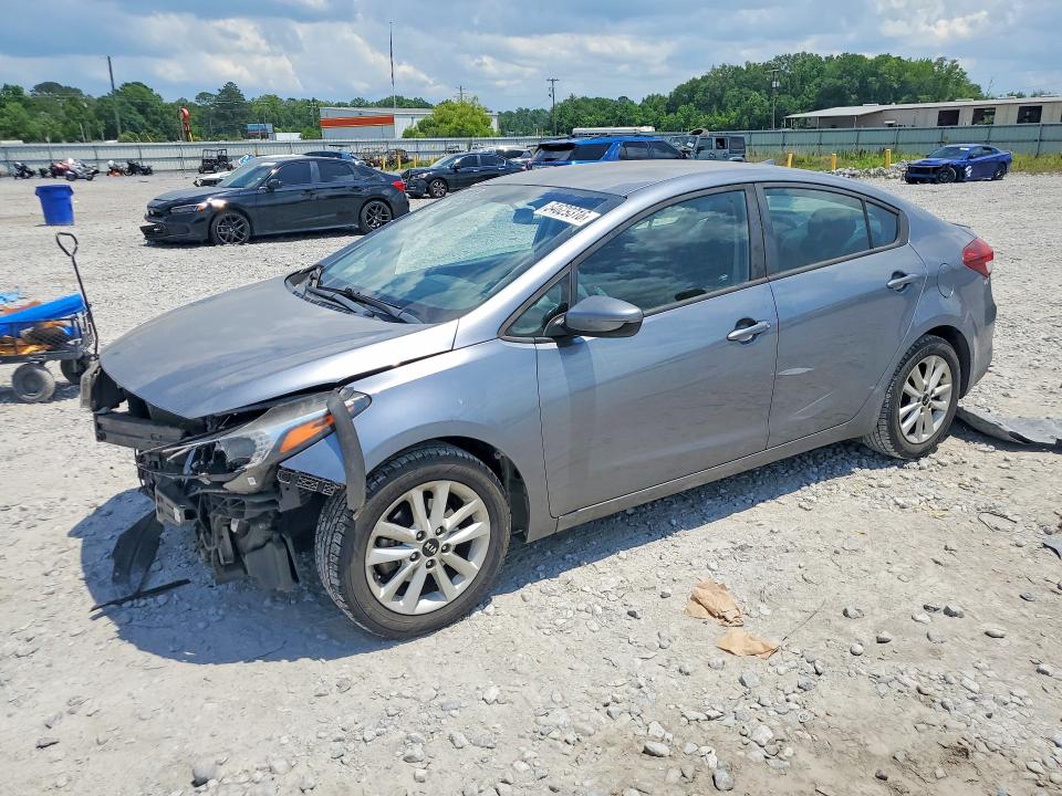 2017 Kia Forte მანქანა იყიდება აუქციონზე, vin: 3KPFL4A76HE083070, აუქციონის ნომერი: 54629316