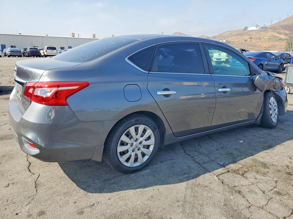 2018 Nissan Sentra მანქანა იყიდება აუქციონზე, vin: 3N1AB7AP7JY306660, აუქციონის ნომერი: 53471306