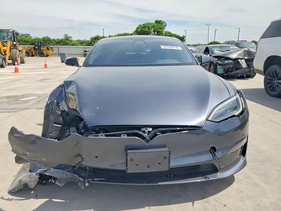 Продажа на аукционе авто 2022 Tesla Model S, vin: 5YJSA1E58NF488106, номер лота: 52553216