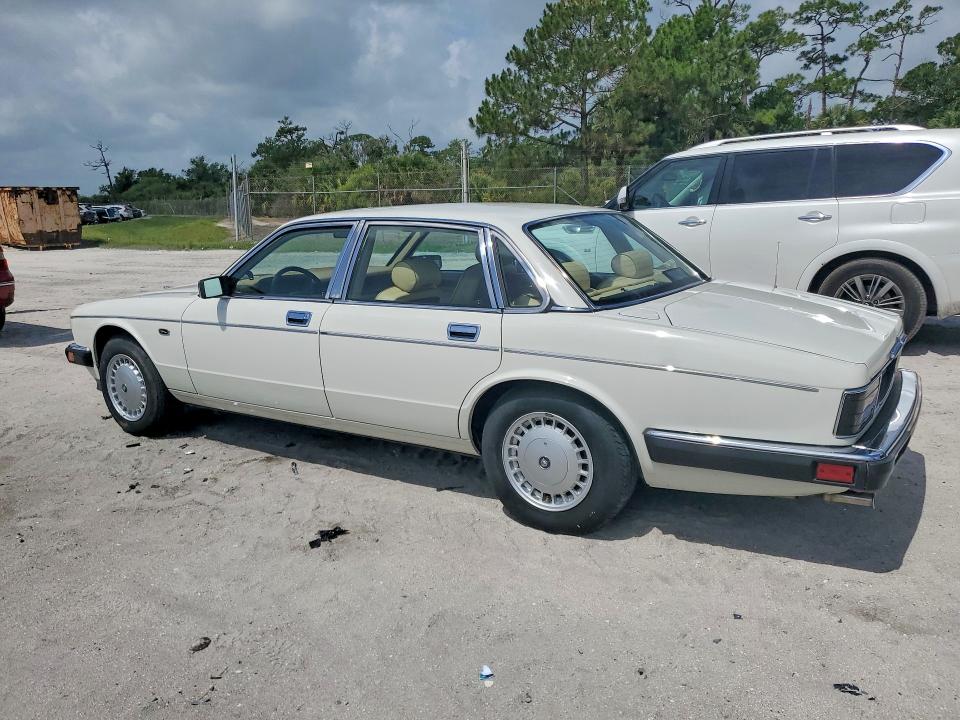 Продажа на аукционе авто 1992 Jaguar Xj6, vin: SAJKY1748NC663565, номер лота: 55272186