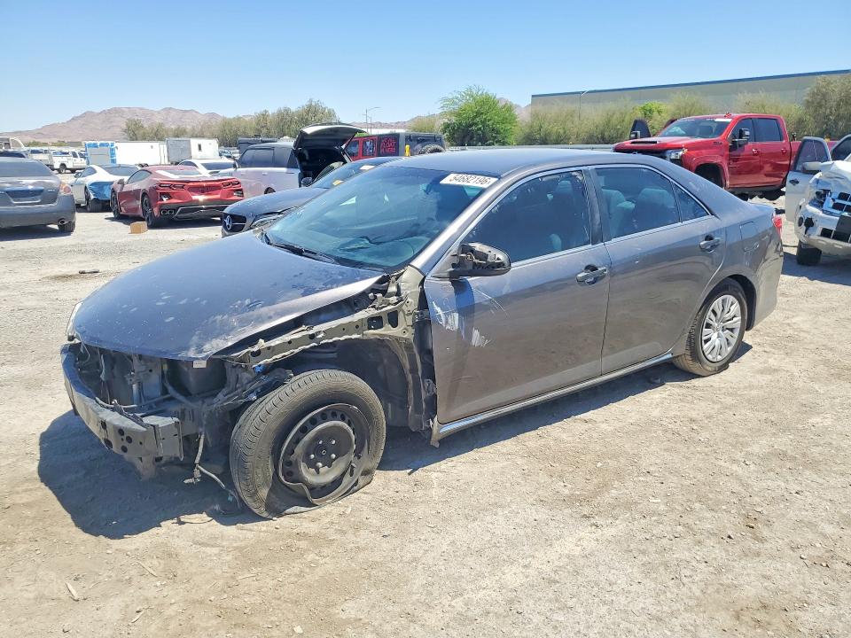 54682196 :رقم المزاد ، 4T4BF1FK8ER437431 vin ، 2014 Toyota Camry مزاد بيع