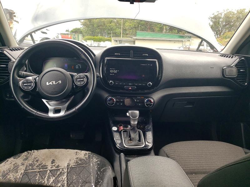 52376416 :رقم المزاد ، KNDJ33AU6P7890438 vin ، 2023 Kia Soul مزاد بيع
