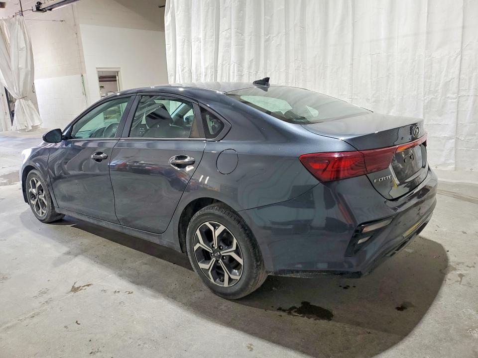 2021 Kia Forte მანქანა იყიდება აუქციონზე, vin: 3KPF24ADXME325717, აუქციონის ნომერი: 53523526