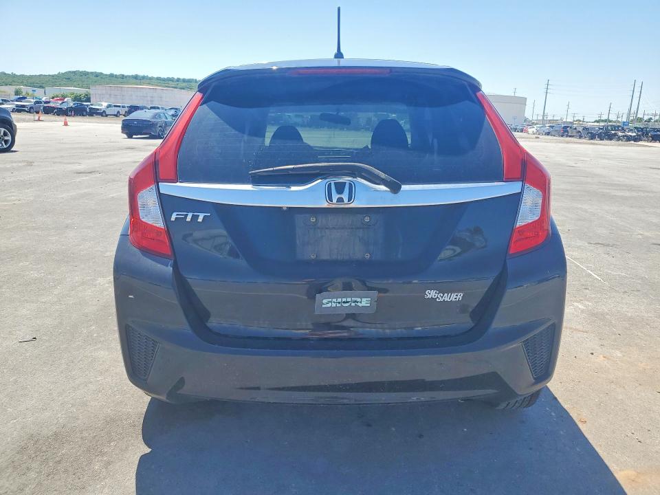 53316876 :رقم المزاد ، 3HGGK5G80FM765279 vin ، 2015 Honda Fit مزاد بيع