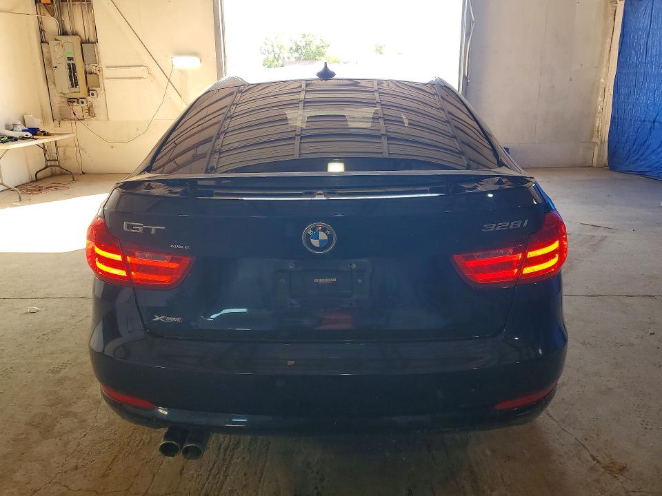52654206 :رقم المزاد ، WBA3X5C51FD561531 vin ، 2015 Bmw 328 مزاد بيع
