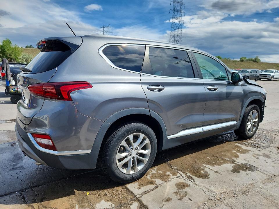 54667126 :رقم المزاد ، 5NMS2CAD4KH124233 vin ، 2019 Hyundai Santa Fe مزاد بيع