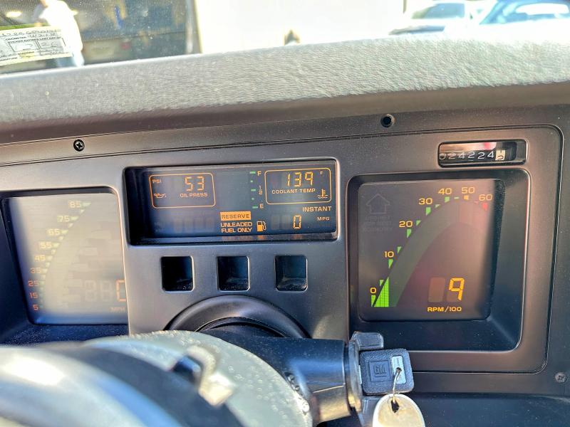 52309066 :رقم المزاد ، 1G1YY6789G5901710 vin ، 1986 Chevrolet Corvette مزاد بيع