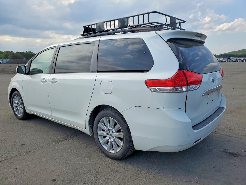 2013 Toyota Sienna მანქანა იყიდება აუქციონზე, vin: 5TDDK3DC7DS050785, აუქციონის ნომერი: 54064966