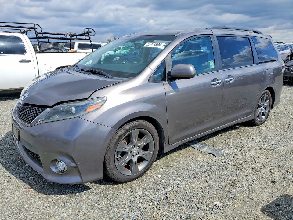 2016 Toyota Sienna მანქანა იყიდება აუქციონზე, vin: 5TDXK3DC6GS717914, აუქციონის ნომერი: 50442806