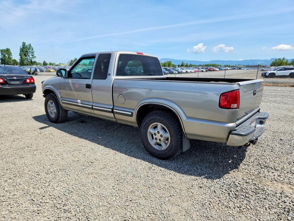54099356 :رقم المزاد ، 1GCDT19W628263748 vin ، 2002 Chevrolet S Truck مزاد بيع