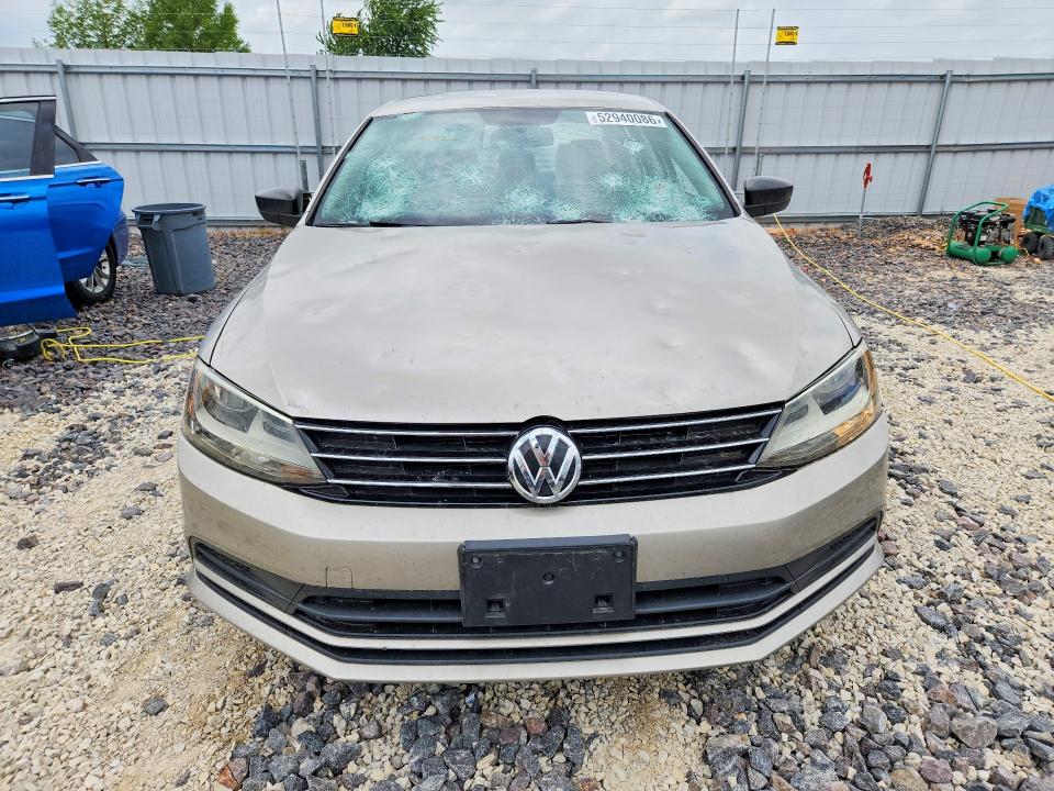 52940086 :رقم المزاد ، 3VWLA7AJ7FM277645 vin ، 2015 Volkswagen Jetta مزاد بيع
