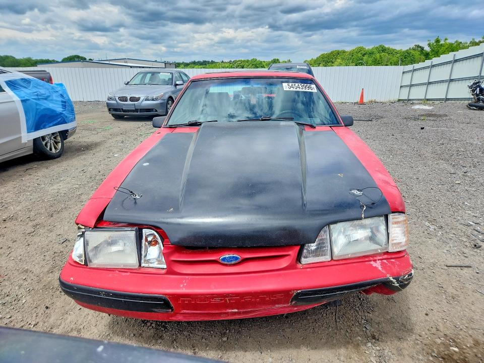 54543996 :رقم المزاد ، 1FABP41E6KF108604 vin ، 1989 Ford Mustang مزاد بيع