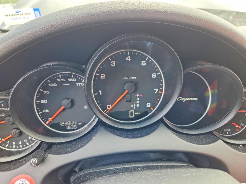 52688376 :رقم المزاد ، WP1AA2A26JKA01395 vin ، 2018 Porsche Cayenne مزاد بيع