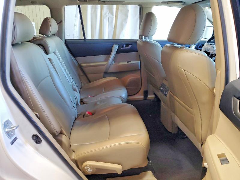 Продажа на аукционе авто 2013 Toyota Highlander, vin: 5TDBK3EH6DS264328, номер лота: 54620896