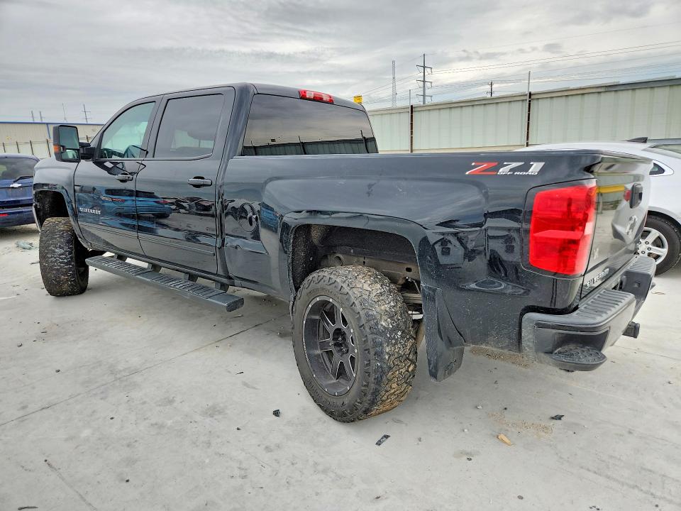 Продажа на аукционе авто 2018 Chevrolet Silverado, vin: 1GCUKREC8JF110750, номер лота: 51694136