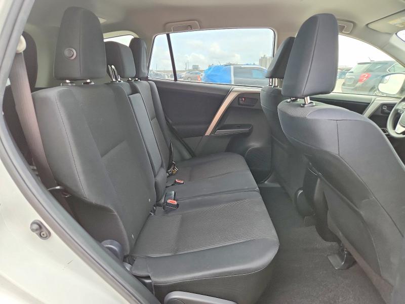 Aukcja sprzedaży 2017 Toyota Rav4, vin: JTMZFREV7HJ120110, numer aukcji: 54276716